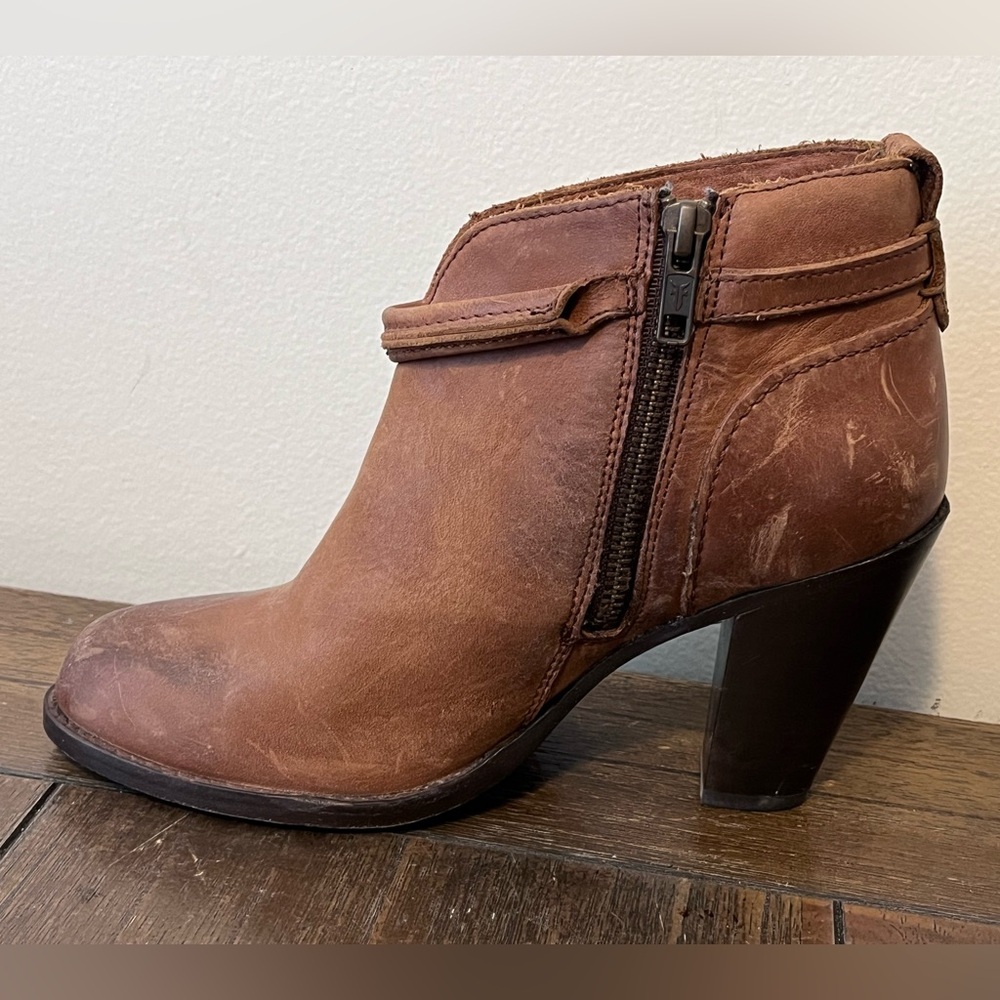 Frye Jenny Seam Booties Womens size 6 Made in Mexico - Picture 4 of 9